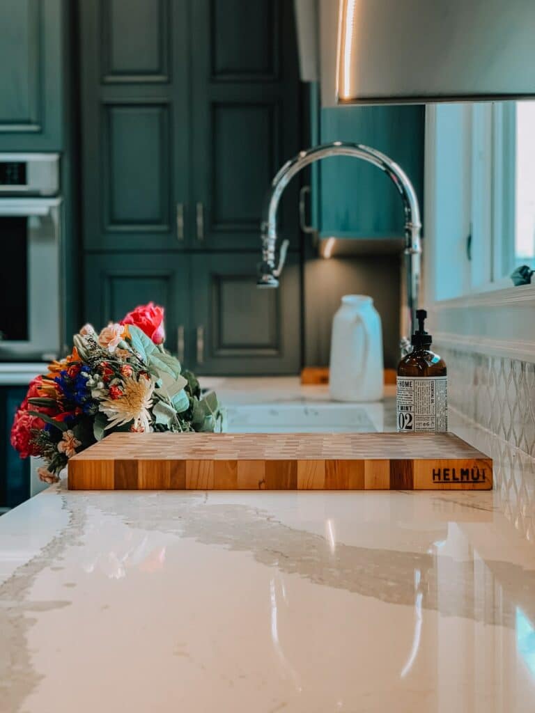How to Remove Stains from Quartz Countertops