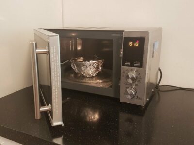Can You Put foil in a Convection Microwave?