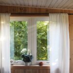 When Does A Curtain Rod Need A Center Support