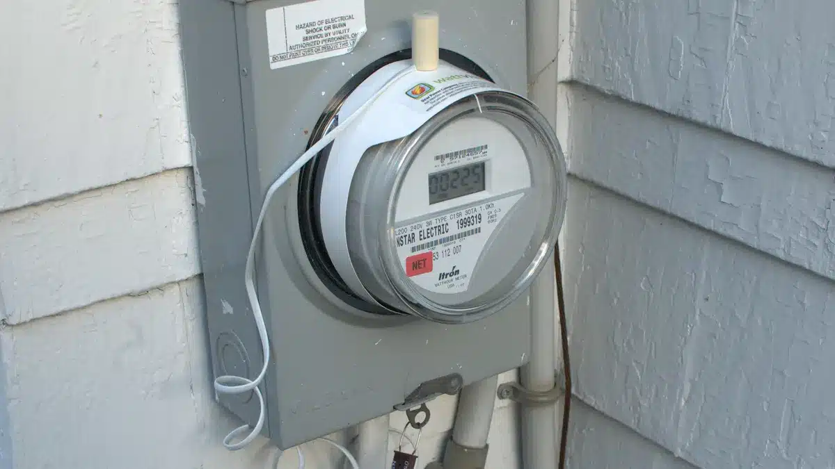 understanding-electric-meters-operation-theft-and-safety