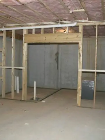 How to Frame a Wall Parallel to the Ceiling Joists